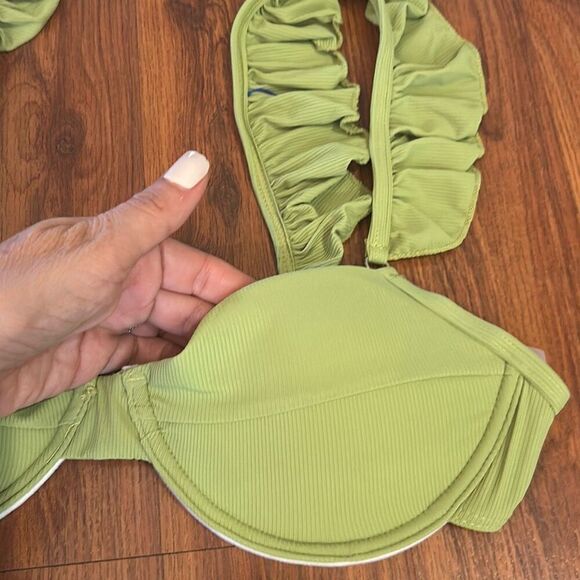 NWT SHEIN Green bikini with ruffle top padded Brazilian bottom size S - Picture 5 of 5